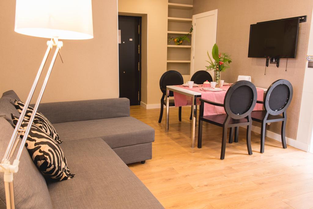 Ab Apartamentos Trinidad Málaga Værelse billede