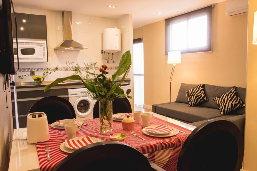Ab Apartamentos Trinidad Málaga Værelse billede